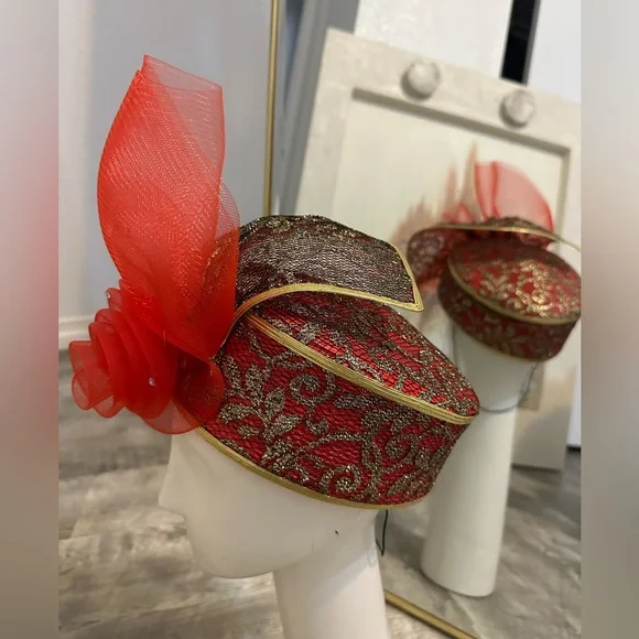 Vintage red hat - Picture 7 of 7